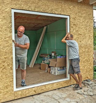 Isoleret anneks: Dobbeltdør i isoleret anneks Isoleret anneks: Dobbeltdør monteres i isoleret anneks
